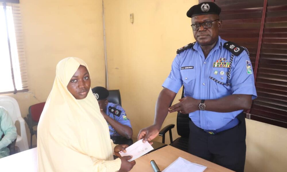 Niger Police Commissioner Presents Over 51 Million Naira in Cheques to 30 Families of Deceased