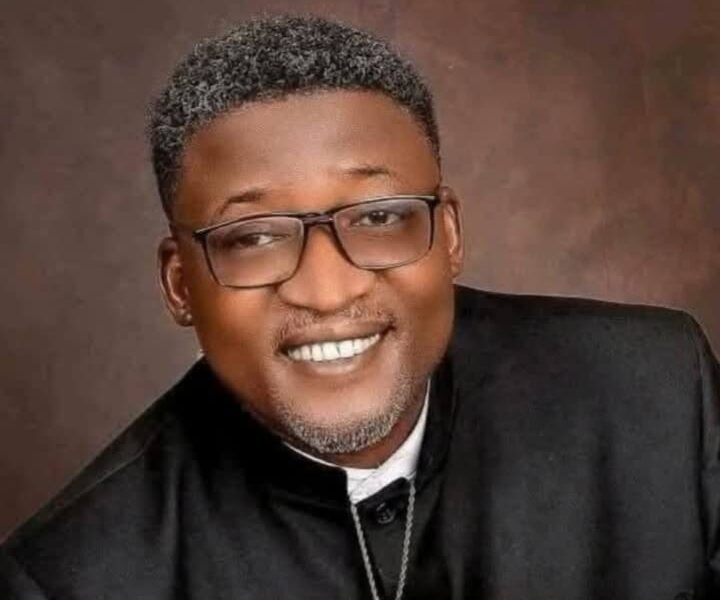 Tears, sorrow as kaduna popular Pastor, Rev Azzaman buried Friday