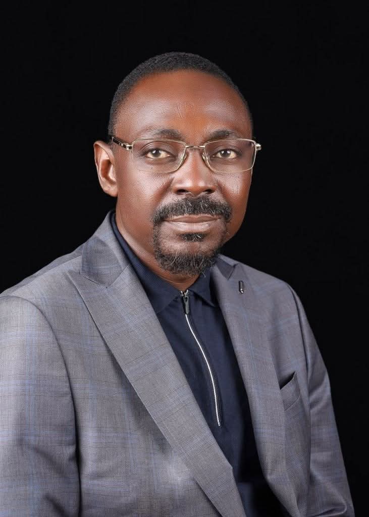 Niger South students honour Ndarani with support award